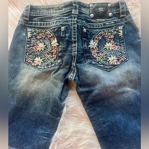 🚫🚫SOLD!! DO NOT BUY!! 🚫🚫Signature Miss Me Bermuda shorts